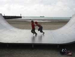 Boulogne Skaterbahn am Strand